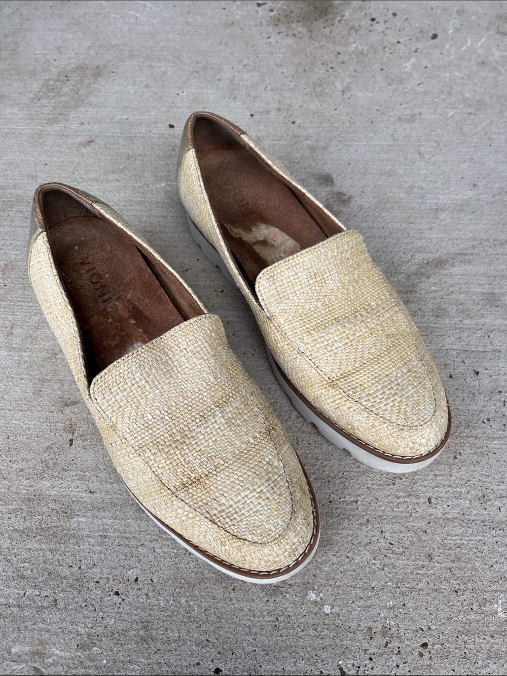 🌻🌻 VIONIC LOAFERS 🌻🌻